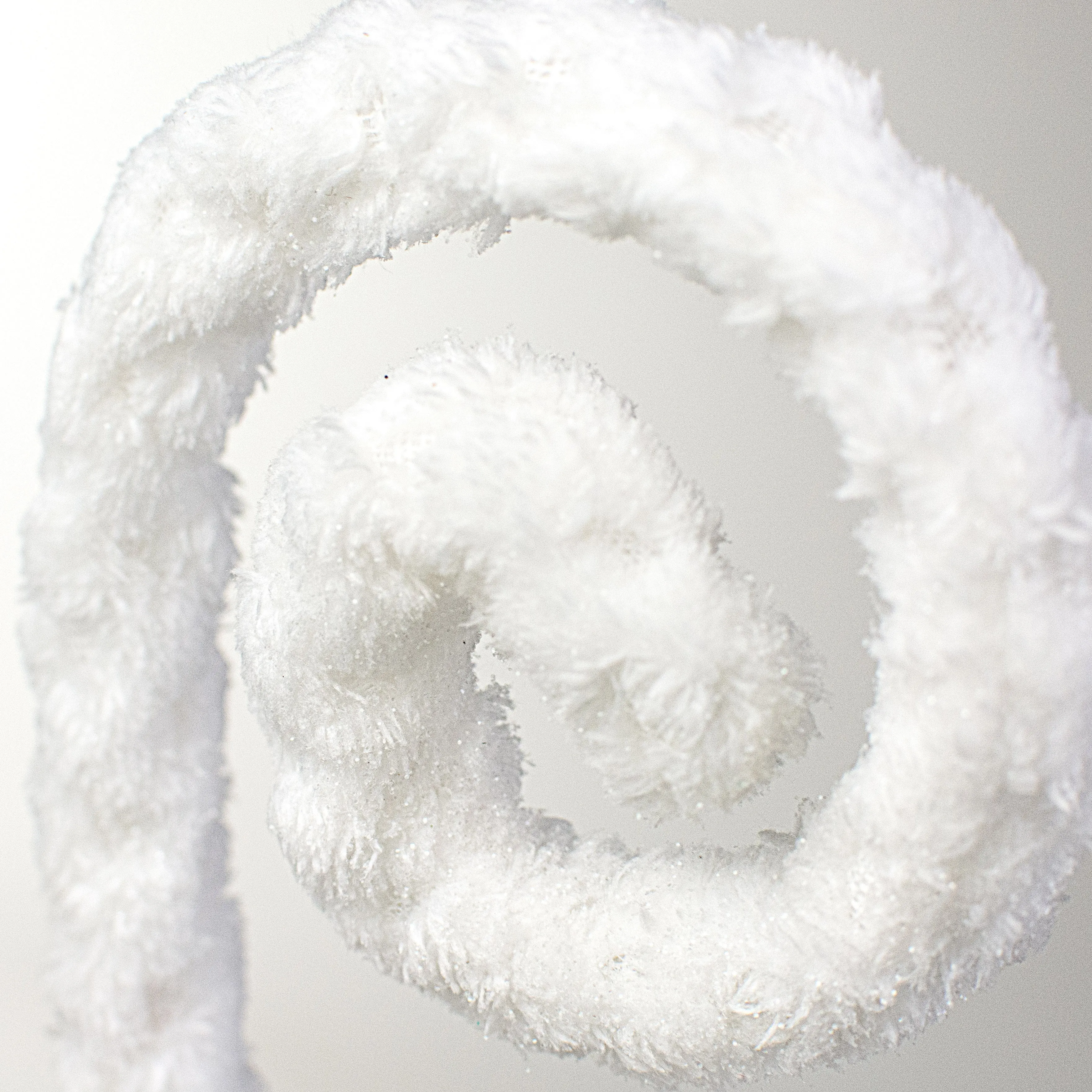 28" Fuzzy Spiral Curly Spray: White