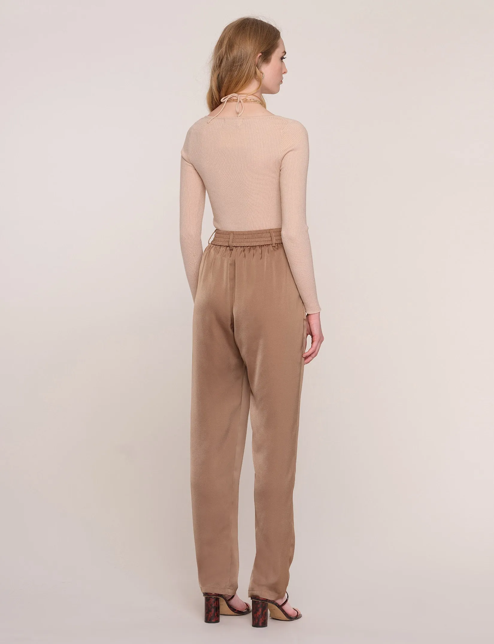 Gia Pant