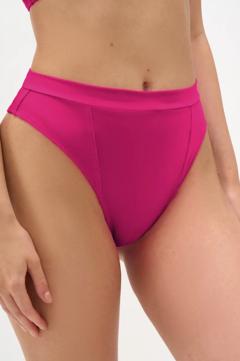 Shark Polewear Annet Shorts - Magenta